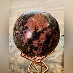 ✨ Over 500 grams! Striking Rhodonite Sphere with Bold Contrast & High Polish! ✨